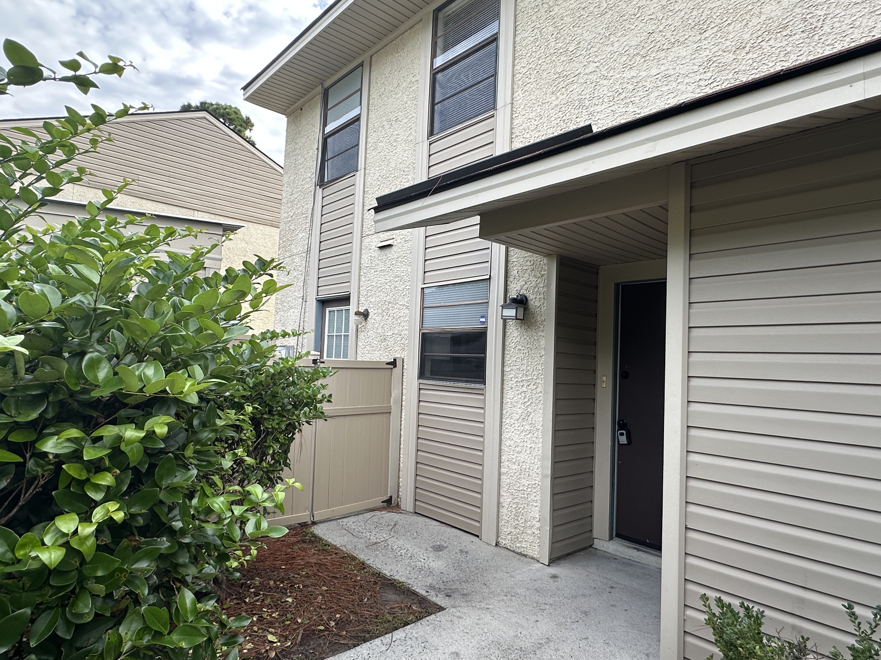 901 Olmstead Drive