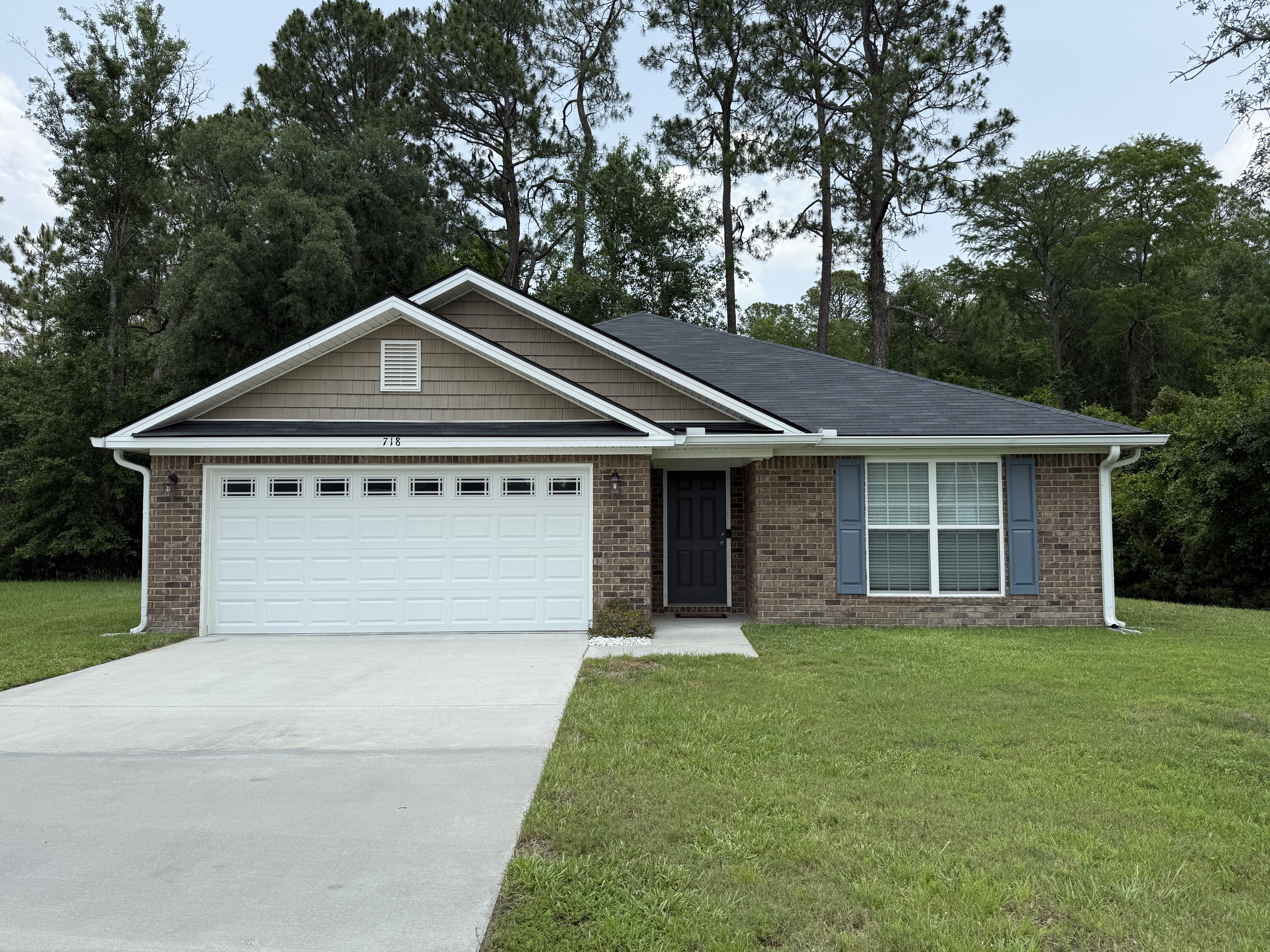 718 Highgrove Court